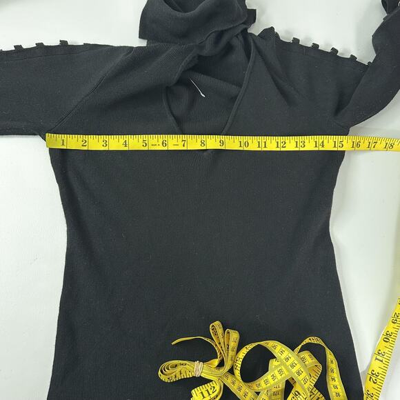 Guess Sweater Womens Large Black Cut Out Turtleneck Ring Detail Pullover Top - Picture 10 of 12